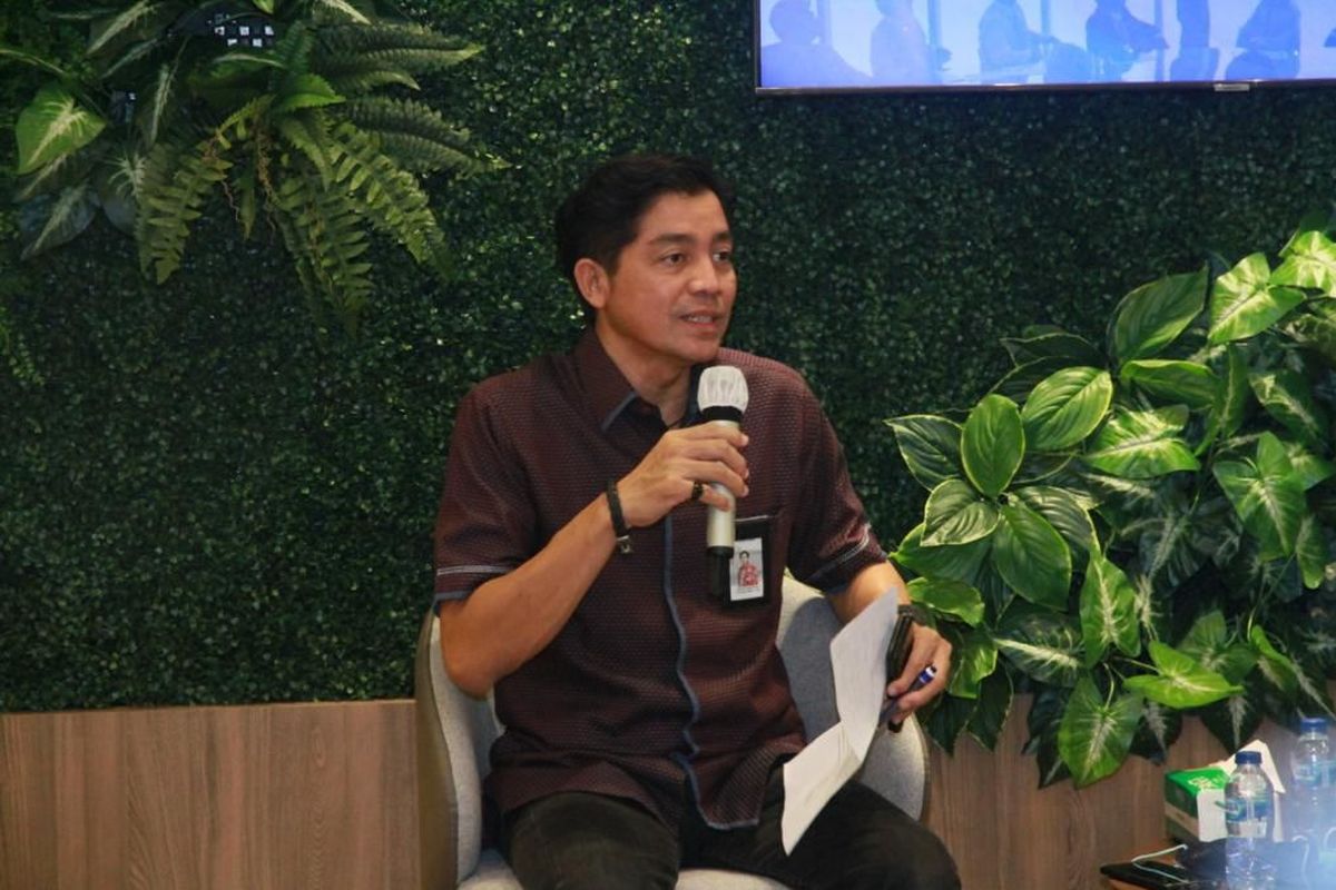 Juru Bicara Kementerian Koordinator (Kemenko) Perekonomian Haryo Limanseto menyampaikan permohonan maaf dan klarifikasi terkait ketidaknyamanan yang dialami awak media usai usai Menteri Koordinator (Menko) Perekonomian Airlangga Hartarto menjalani pemeriksaan di Kejaksaan Agung, Jakarta Senin (24/7/2023).