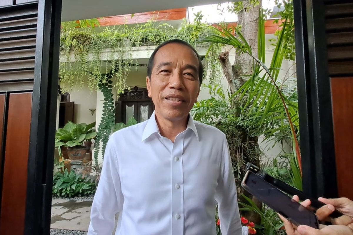 Bantah PDI-P soal Kasus Hasto Pengalihan Isu, Jokowi: Itu Proses Hukum Biasa