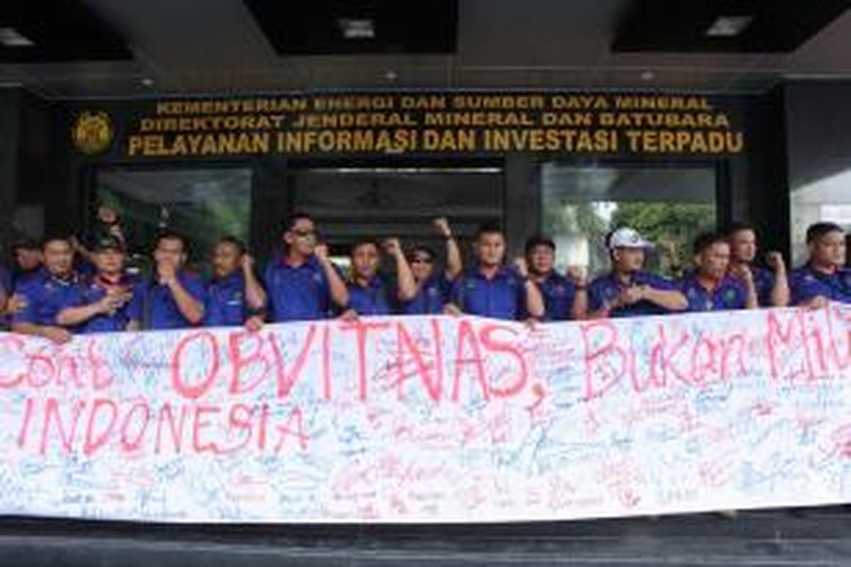 Penyampaian aspirasi damai di Kantor ESDM, Jakarta oleh serikat pekerja PT Berau Coal, Selasa (14/4/2015).