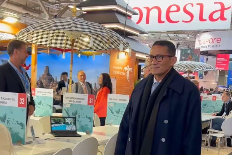 Menteri Pariwisata dan Ekonomi Kreatif (Menparekraf) Sandiaga Salahuddin Uno di Paviliun Indonesia dalam pameran parwisata terbesar di unia Internationale Tourismus-Börse (ITB) Berlin 2023 di Berlin Expo Center, Messe Berlin, Jerman, Selasa-Kamis, 7-9 Maret 2023.
