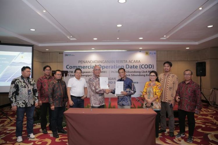 Penambahan jumlah pembangkit ditandai melalui penandatanganan commercial operation date (COD) antara PLN dengan PT Aek Sibundong Energi.