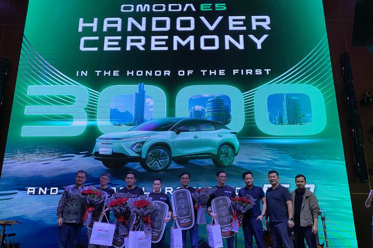 Handover Ceremony Omoda E5