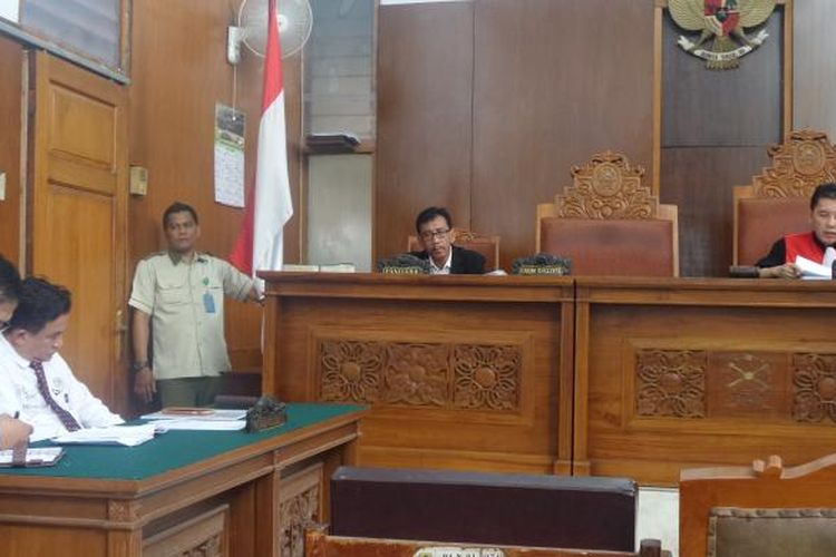 Sidang praperadilan yang digugat Bupati nonaktif Buton Samsu Umar Abdul Samiun di Pengadilan Negeri Jakarta Selatan, Selasa (24/1/2017).