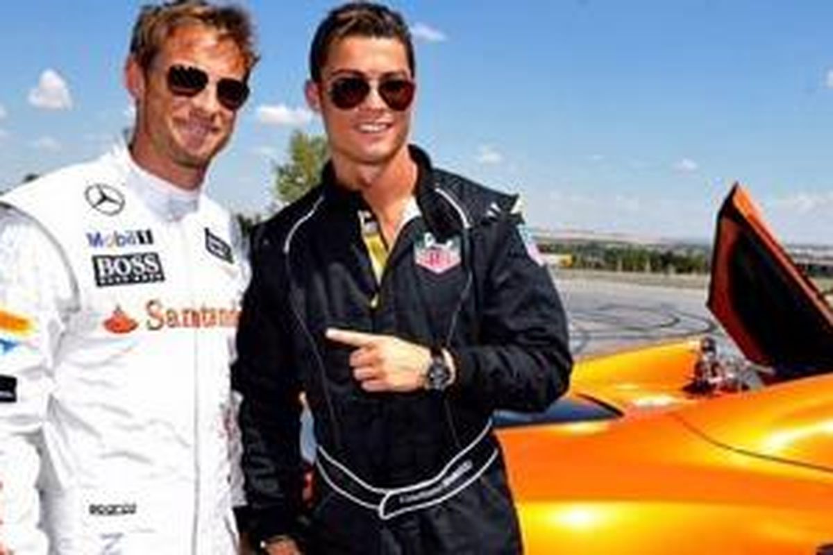 Cristiano Ronaldo bersama Jenson Button