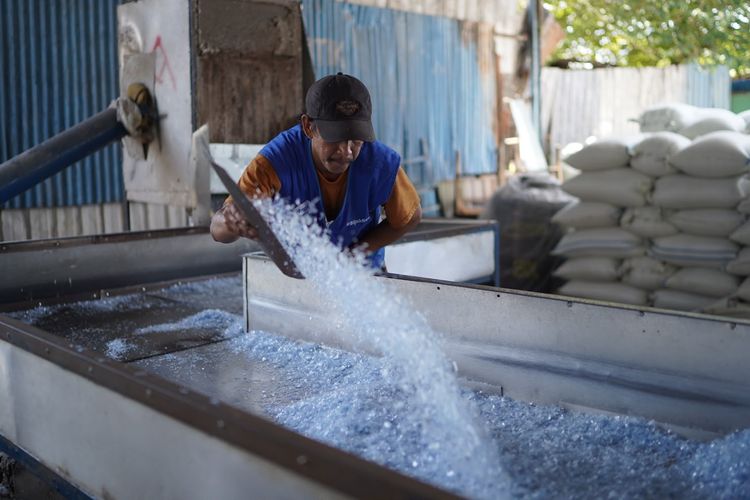 Kelola Sampah Plastik Penerbangan, AQUA dan Citilink Dorong Ekonomi Sirkular