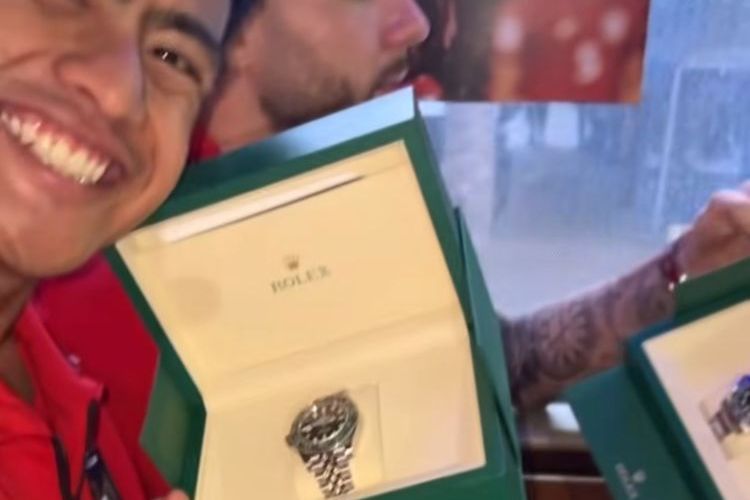 Usai Bekuk China, Timnas Indonesia Dijamu Presiden Prabowo dan Dapat Hadiah Jam Tangan Mewah Rolex