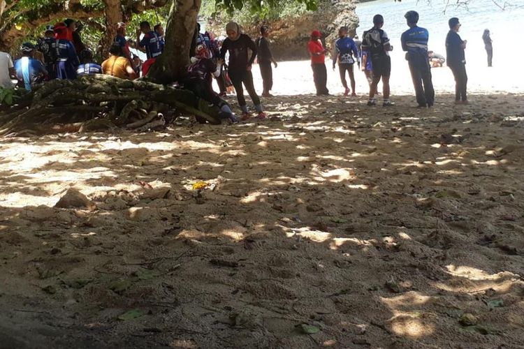 Foto yang berada di media sosial terkait kegiatan gowes Wali Kota Malang, Sutiaji dan jajarannya ke Pantai Kondang Merak, Kabupaten Malang, Minggu (19/9/2021).