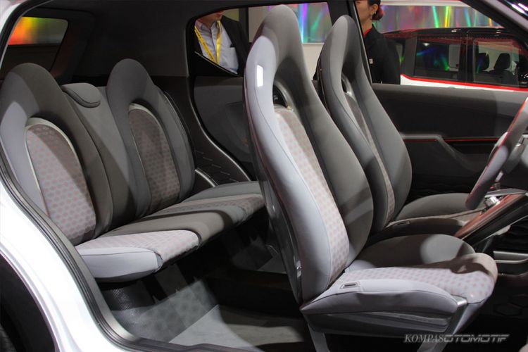 Interior DN Trec penantang Suzuki Ignis.