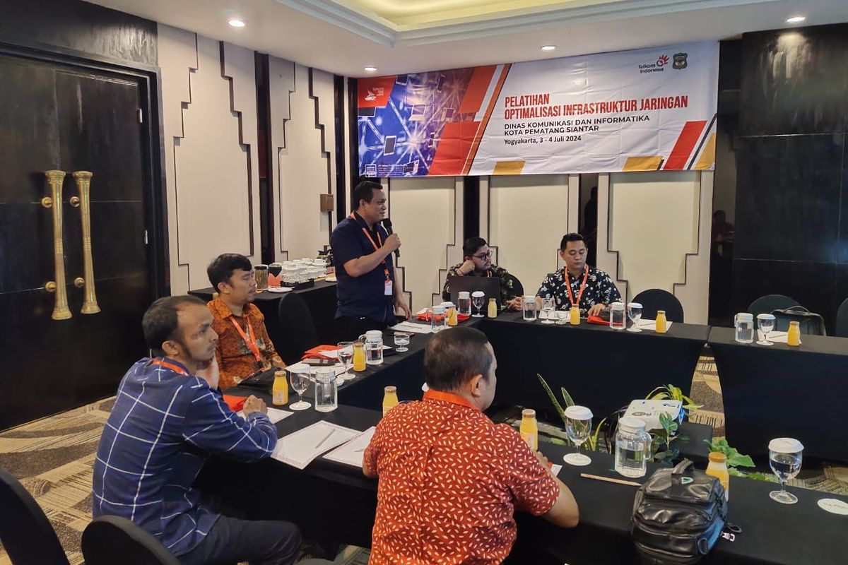 Pemerintah Kota (Pemkot) Pematangsiantar melalui Dinas Komunikasi dan Informatika (Diskominfo) bersama PT Telkom menggelar pelatihan teknologi informasi (TI) terkait keamanan siber di The Alana Hotel and Conference Center Malioboro, Yogyakarta Rabu (3/7/2024). 