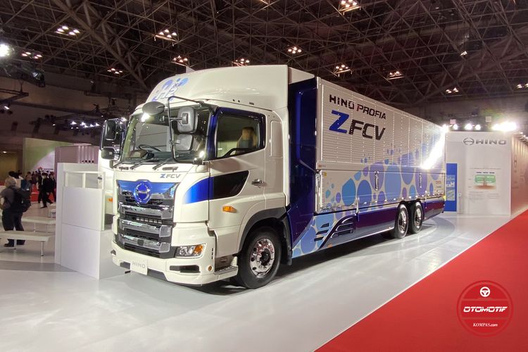 Kendaraan Niaga Prototipe Hino Profia Z-FCV Dengan Teknologi Hidrogen Fuel Cell di Japan Mobility Show 2023