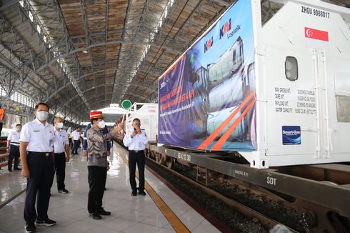 KAI Gratiskan Angkutan Oksigen 80 Ton untuk Penanganan Covid-19 Surabaya