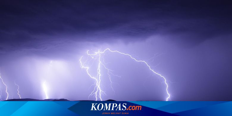 Apakah Petir Bisa Menyambar Ponsel meski Tidak Tersambung Charger? Halaman all - Kompas.com
