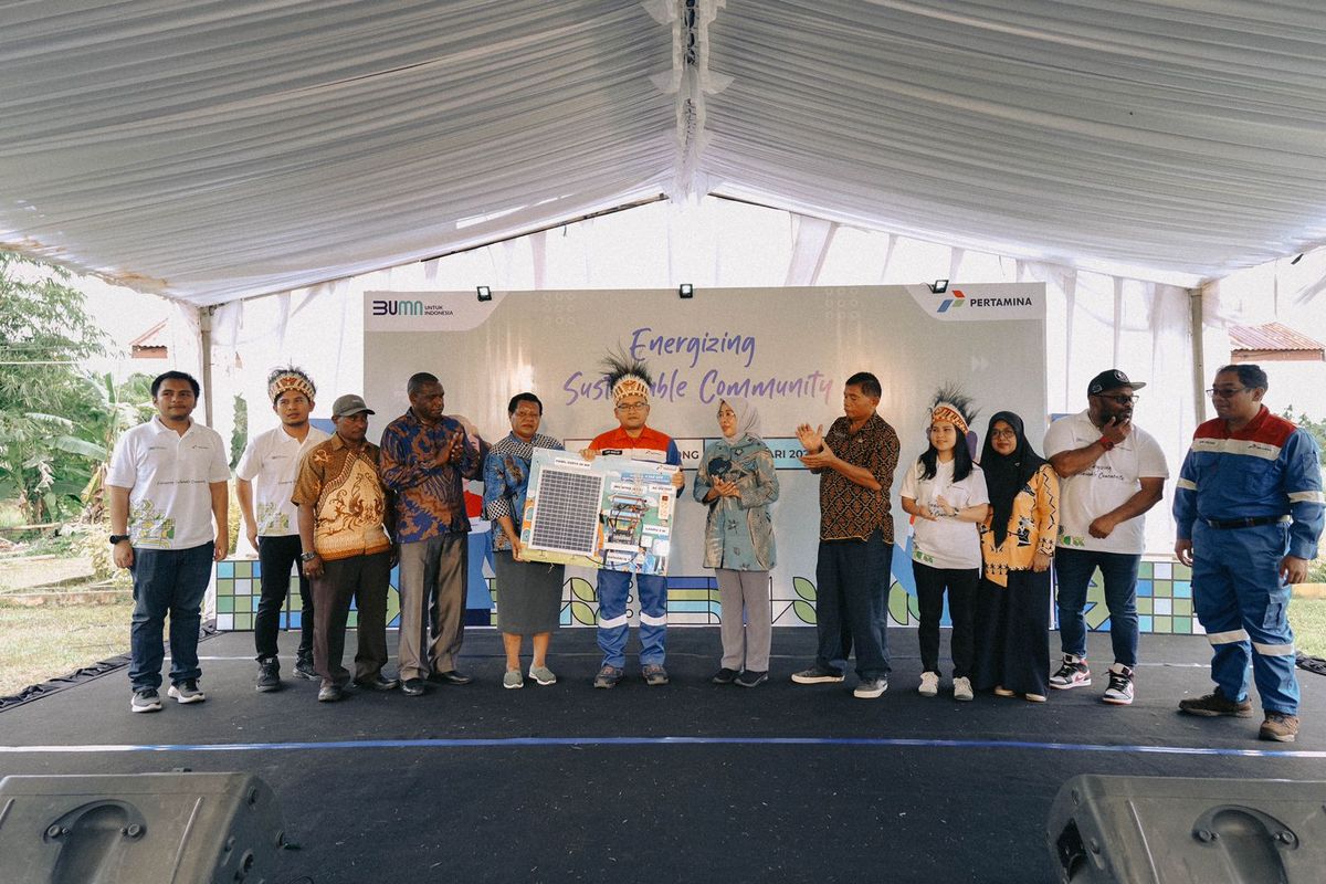 Penyelenggaraan program Sekolah Energi Berdikari di SMA Negeri 6 di Kampung Wayankede, Distrik Seget, Kabupaten Sorong, Provinsi Papua Barat Daya pada Kamis (18/1/2024)