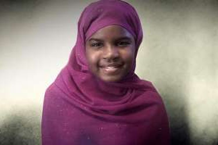 Khadijah (9) mendapatkan ejekan, ketidakadilan, dan penyiksaan verbal karena mengenakan hijab di AS. 