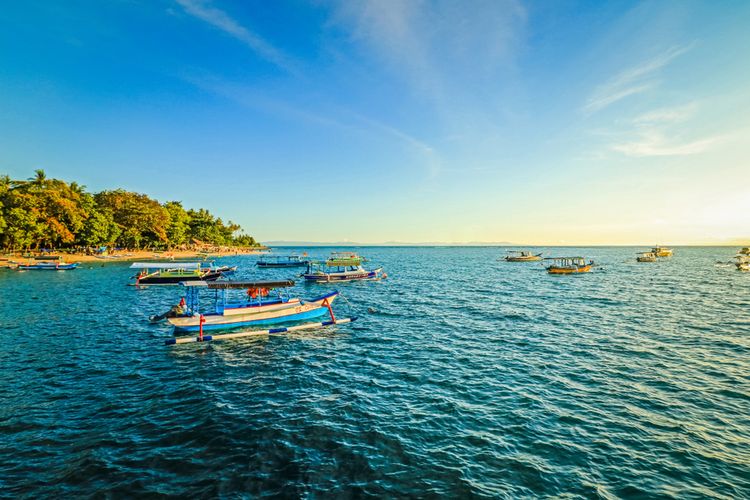 Keindahan laut di pantai Senggigi, Lombok, NTB.