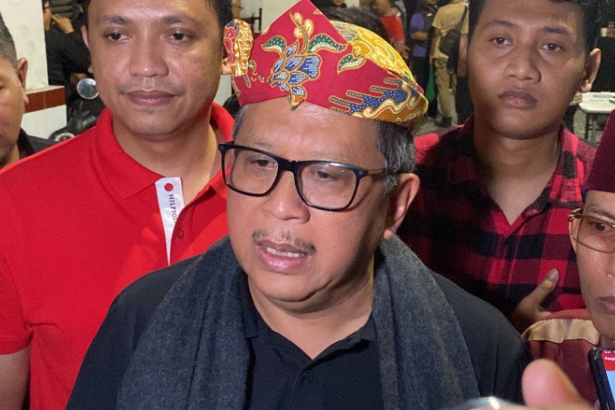 Jadi Tersangka KPK, Hasto: Hadapi dengan Kepala Tegak dan Mulut Tersenyum