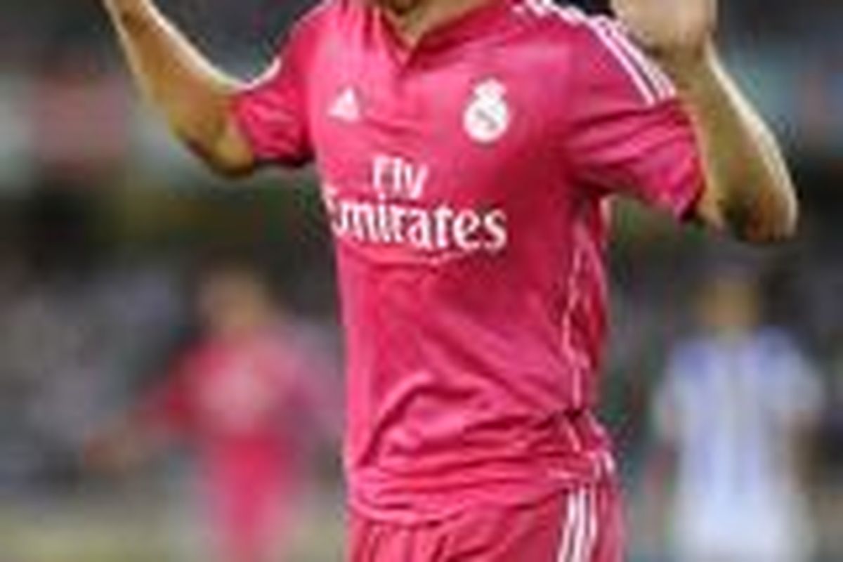 Salah satu ekspresi gelandang Real Madrid, Toni Kroos, pada pertandingan Primera Division melawan Real Sociedad, di Anoeta, San Sebastian, 31 Agustus 2014.