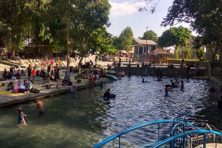 Kolam Umbul Sigedang di Kabupaten Klaten, Jawa Tengah.