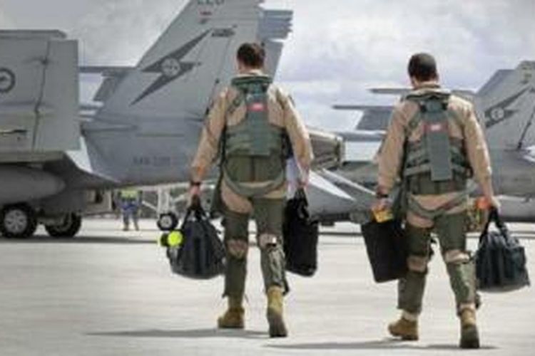 Australia telah menyiagakan enam pesawat tempur di pangkalan militer AS di Uni Emirat Arab. 