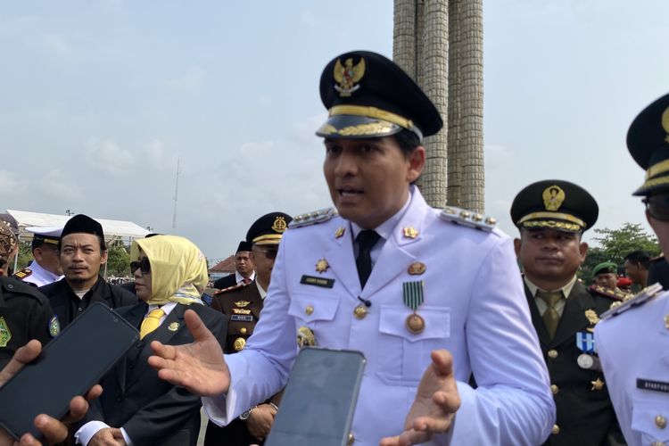 Pengalaman Unik Lucky Hakim Pimpin Upacara HUT RI: Nyaris Dipeluk ODGJ hingga Tiadakan Tenda Pejabat