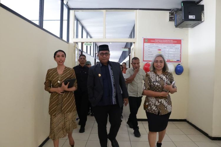 RSUD Haulussy Ramai Dikritik, Wagub Maluku Minta Warga Tetap Percaya