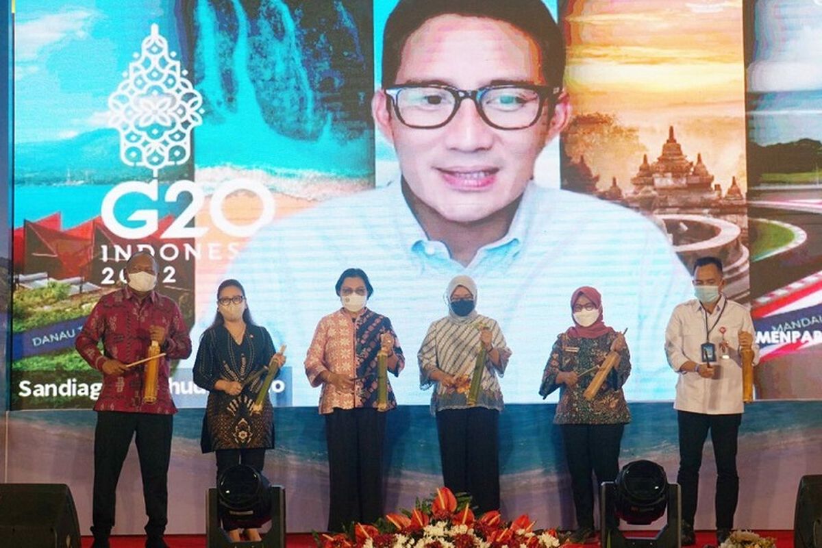 Menteri Pariwisata dan Ekonomi Kreatif (Menparekraf) sekaligus Kepala Badan Pariwisata dan Ekonomi Kreatif (Baparekraf) Sandiaga Salahuddin Uno mengatakan, Likupang merupakan paket komplet dengan keindahan alam yang dipadukan dengan budaya lokal. Meski begitu, terdapat tanggung jawab untuk mengelolanya secara tepat untuk menghadirkan destinasi wisata yang berkualitas, lestari, dan menyejahterakan masyarakat.