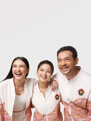 Koleksi Sandya Niskala dari IKAT Indonesia by Didiet Maulana untuk para atlet Indonesia di Paralimpiade 2024.