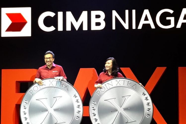 Tigor M Siahaan saat masih Presiden Direktur CIMB Niaga dan Direktur Consumer Banking CIMB Niaga Lani Darmawan di Tangerang Selatan, Sabtu (16/2/2019).