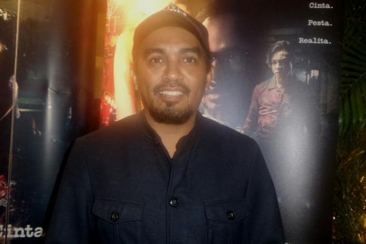 Glenn Fredly saat menghadiri premier film Jakarta Undercover di XXI Epicentrum Walk, Kuningan, Jakarta Selatan, Selasa (21/2/2017).