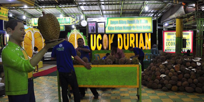 Ucok Durian, salah satu tempat kuliner yang diburu wisatawan di Kota Medan, Sumatera Utara, Rabu (21/3/2018).