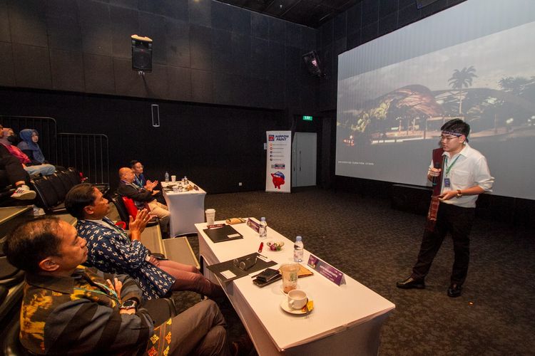 Kelvin dari Universitas Sumatera Utara dan Alifiah Azzahrah dari Telkom University menjadi pemenang dalam ajang AYDA Awards 2023-2024.