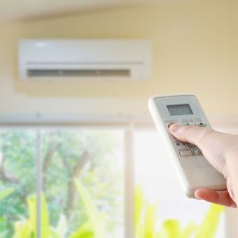 Ilustrasi pendingin ruangan atau AC (air conditioner).