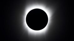 Akademisi ITB: Ini Cara Aman Amati Gerhana Matahari Total 2023