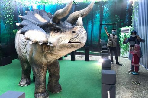 Ada Dinosaurus di Aeon Mall Sentul City