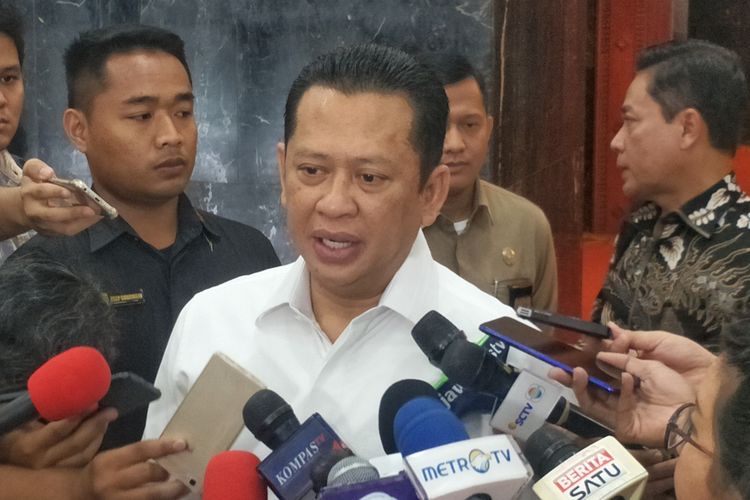 Ketua MPR Bambang Soesatyo saat ditemui di Kompleks Parlemen, Senayan, Jakarta, Selasa (8/10/2019).