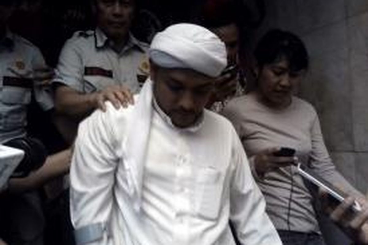 Koordinator demo rusuh di depan Balaikota dan DPRD DKI, Novel Bamumkin, ditahan di Polda Metro Jaya, Kamis (9/10/2014)