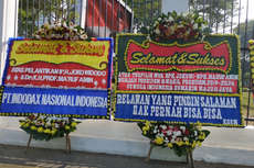 Karangan Bunga Ucapan Selamat ke Jokowi-Ma'ruf Hiasi Gedung DPR