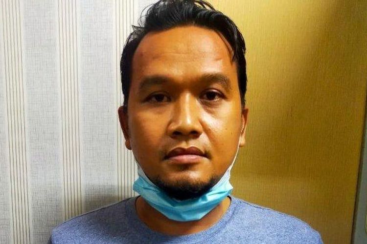Koordinator pelaku pungli, Ahmad Zainul Arifin (39), yang ditangkap aparat Polres Pelabuhan Tanjung Priok, Jakarta Utara.