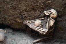 Jasad Ibu dan Anak Ditemukan Berpelukan Setelah Terpendam 4.000 Tahun