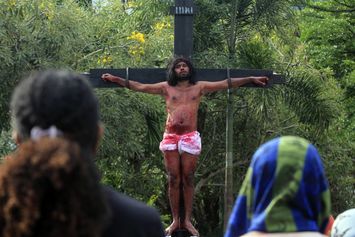 Visualisasi Kisah Sengsara Yesus Kristus di Jayapura