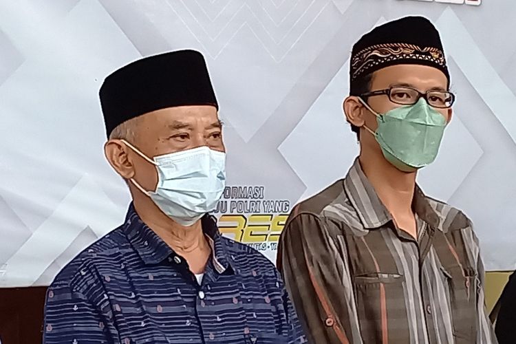 Andrianto dan Satriya Galih Pramudia, warga jalan Pattimura, Keluranan Ledok Kulon, Bojonegoro, yang menjadi korban salah tangkap Polres Lamongan