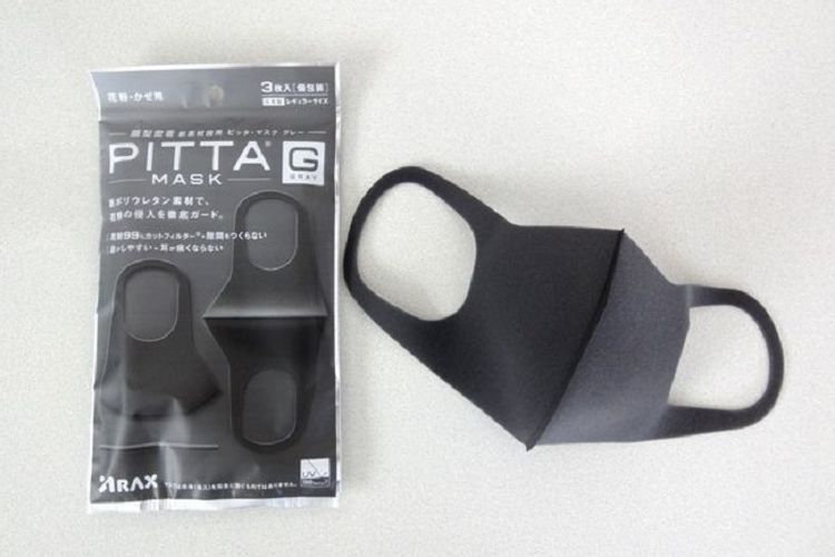Masker Jepang merek Pitta.
