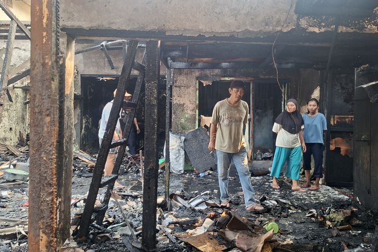Kesaksian Korban Kebakaran Kemayoran Jakpus: Banyak Ledakan, Api Menggulung dari Atap