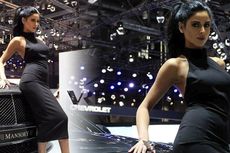 Deretan Gadis Seksi Pemanis Geneva Motor Show 2015