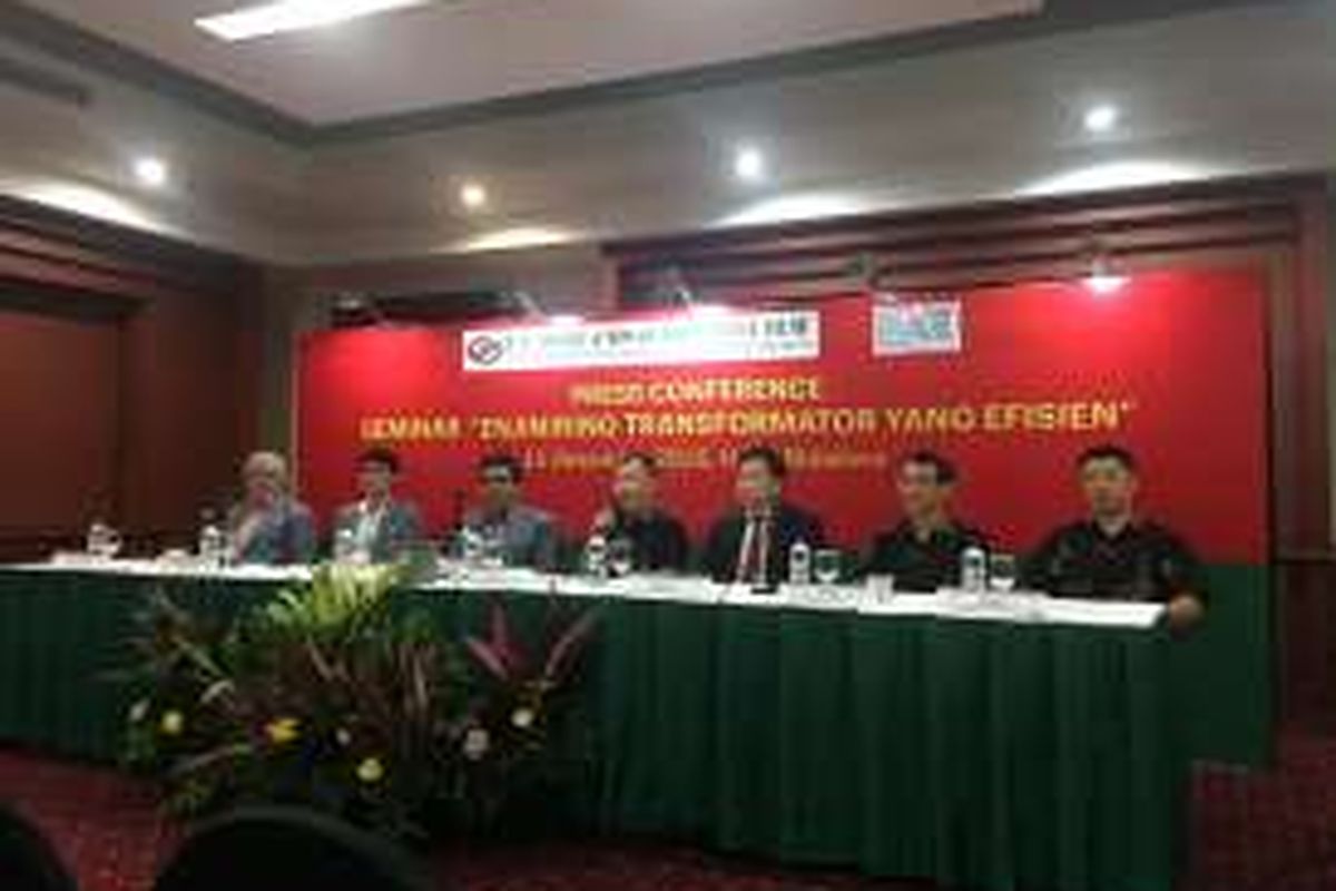 Himpunan Ahli Elektro Indonesia (HAEI) menggelar “Seminar Enjiniring Tranformator Yang Efisien” pada 15 Desember 2016 lalu. 
