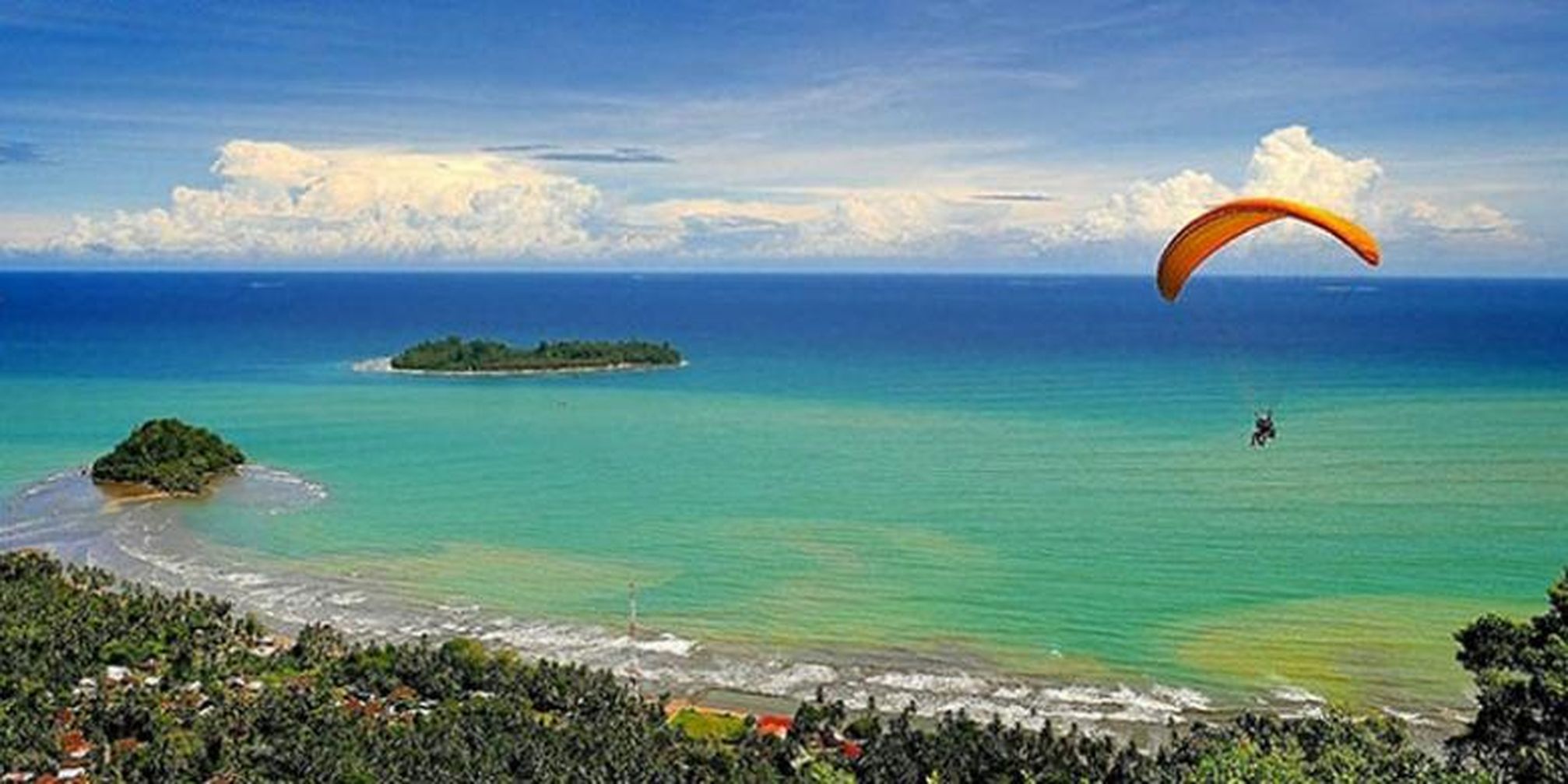 Pantai Air Manis Dan Legenda Batu Malin Kundang