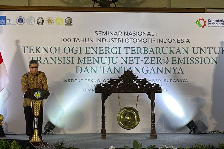 Sambutan dari Nandi Julyanto, Wakil Presiden Direktur Toyota Motor Manufacturing Indonesia (TMMIN), dalam sambutannya pada seminar di Institut Teknologi Sepuluh Nopember (ITS), Surabaya, (11/10/2022)