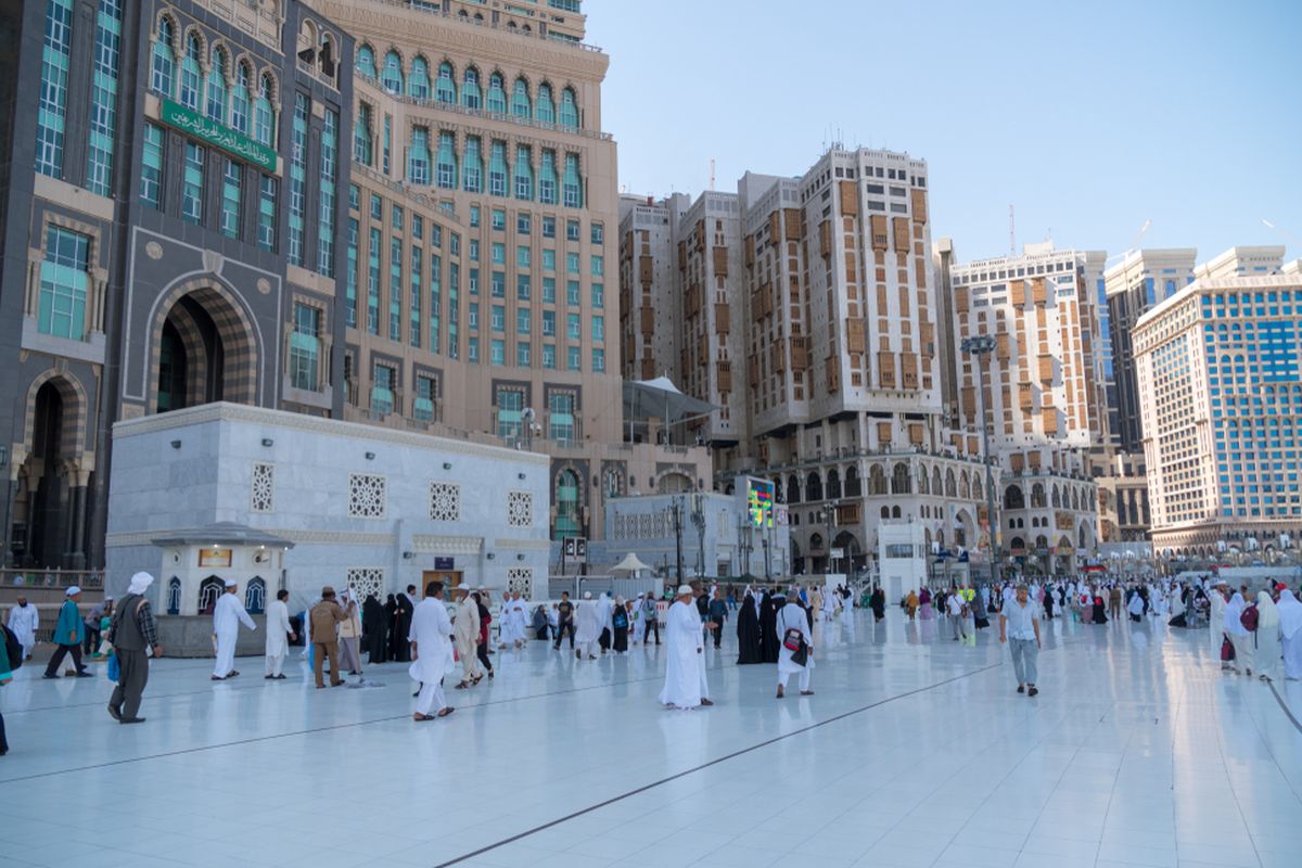 Pemandangan di sekitar Masjidil Haram, Mekkah, Arab Saudi. 