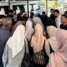 Antrean Panjang di Disdukcapil Pandeglang Akibat Alat KTP Rusak