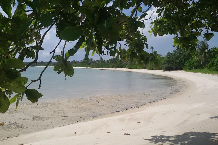 Pantai Marang Buluh, Pulau Seliu, Belitung, Selasa (21/5/2019).